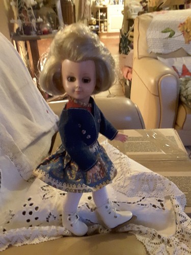 Poupee unica 40cm - ,