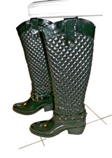 bottes cuir synthétique verni noir