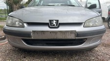 Pare choc avant PEUGEOT 106
