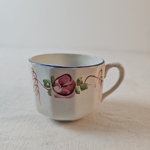 Tasse faïence ancienne - en,