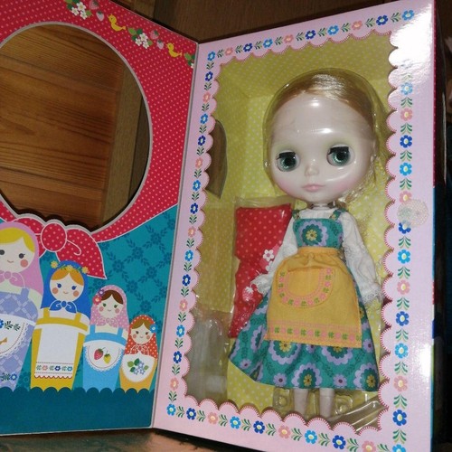 Neo blythe matryoshka maiden - matryoshka,