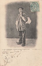 65 - Costume du Pays - Porteur