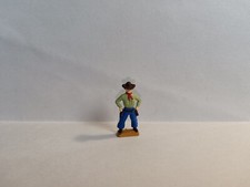 STARLUX 35mm Western Cowboy Two Hands on Revolver