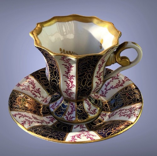 Tasse café avec soucoupe - café,