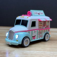 Maxx Action Ice Cream Style Cupcake Food Truck Friction Rubber Tires Lights Up