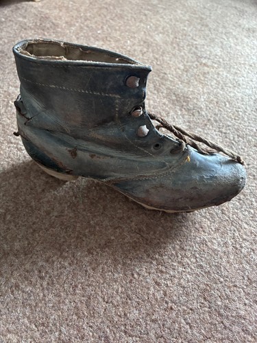 Ancien soulier enfant - soulier, d’enfant