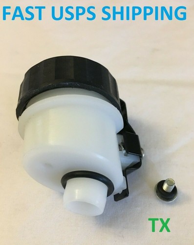 Clutch fluid reservoir oil - fluid,