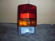 Feu arriere principal droit