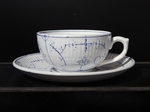 Ancienne tasse café - À,
