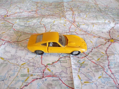Opel 1900 jaune - jaune, orange