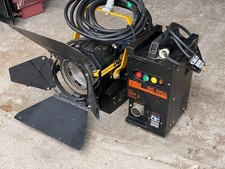 Desisti Rembrandt 575 W Fresnel HMI with Bulb and Ballast