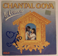 Autograph of Chantal Goya signed on disc 45 Tours (le Coucou, des souliers)