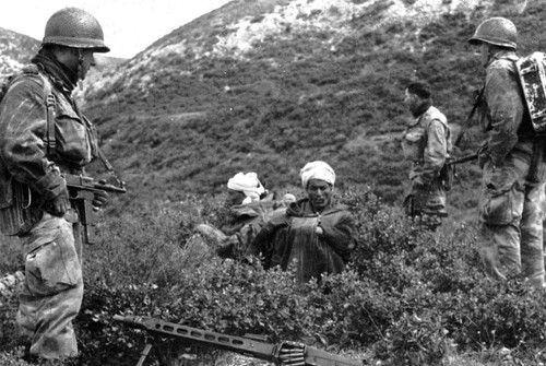 Guerre algérie rebelles - -,