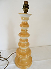 Grand pied de lampe de forme