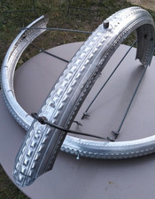 Ancien garde boue 650B