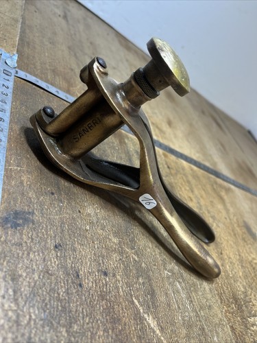 Old tool outil - n°, /