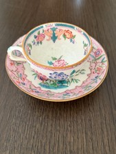 Tasse et soucoupe en