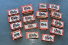 Lot 16 miniatures automobiles