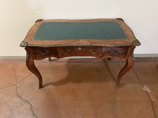 French Louis XV Kingwood Bureau Plat Leather Top Desk With Mounted Bronze