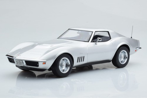 Chevrolet corvette argenté - c3,