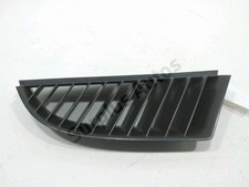 GRILLE DE CALANDRE DROITE