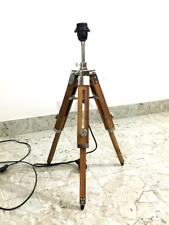 Lampe d'abat-jour de bureau à coucher Conner réglable en bois de teck fait main