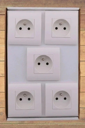 Lot prises électriques - de,