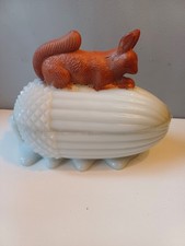 Rare Écureuil Roux En Opaline