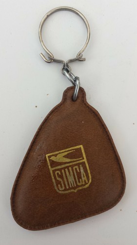 Porte clef clé - porte, simca