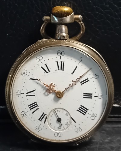 Ancienne montre mécanique - ancienne,