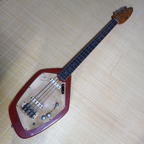 Guitare basse électrique