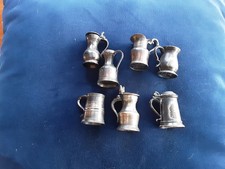 pichets miniature en étain