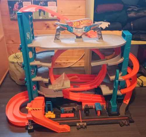 Hot wheels ultimate garage - wheels,