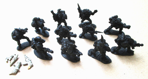 D19c15 lot 11x - 11x, figurines