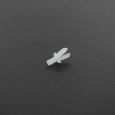 Rivet clips plastique pour
