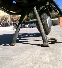 béquille centrale. YAMAHA SR