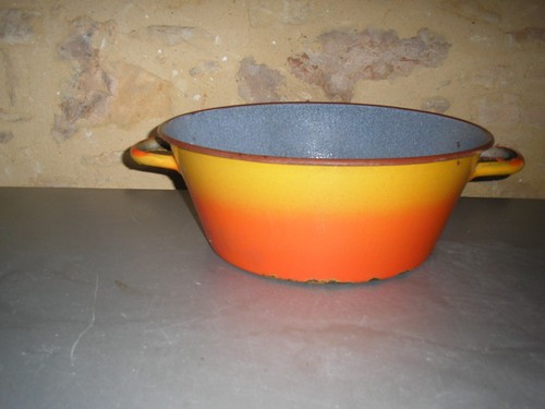 Ancienne bassine émaillée