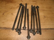 VIS DE CULASSE MOTEUR PEUGEOT