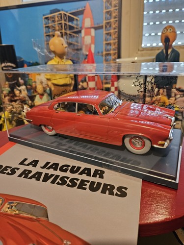 Grande voiture tintin - voiture,