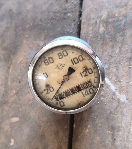 Compteur 140 h moto - 140, km/h