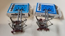 MARKLIN lot de 2  panthographes référence 7218 pour locomotive