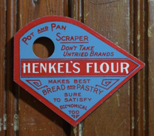 1930s HENKEL'S BEST FLOUR TIN LITHO METAL POT PAN SCRAPER DEALER PROMOTION SIGN