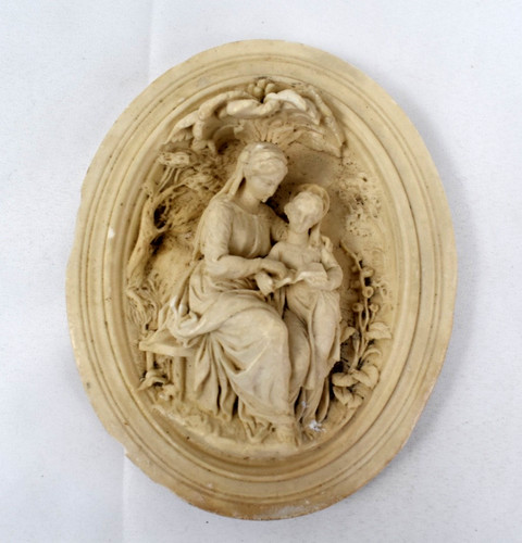 Bas relief religieux - bas,