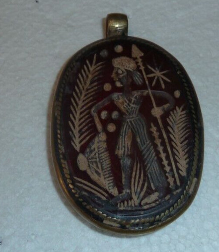 Pendentif incrustation - à,