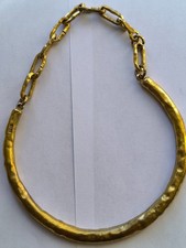 Collier ancien, signé "Biche