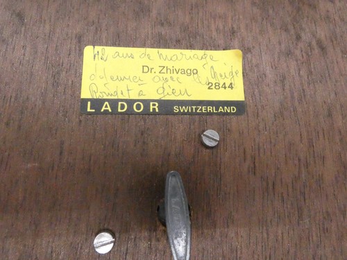 Dessous plat musical suisse - de,
