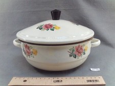 old tureen, vegetable, enamelled sheet metal decorated with roses (DE59)
