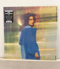 Dora Morelenbaum Pique Vinyl