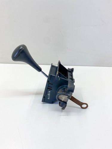 Mercedes benz r107 boîte - mercedes-benz,
