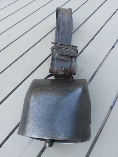 Grosse cloche devouassoud - cloche,